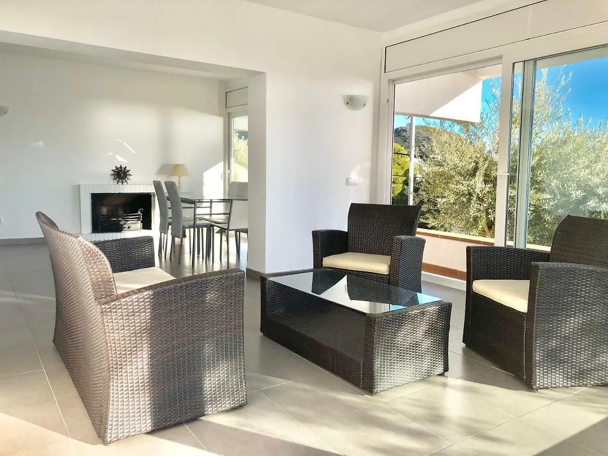 Chalet Doble Almadraba Villa Roses 0*,  Spain