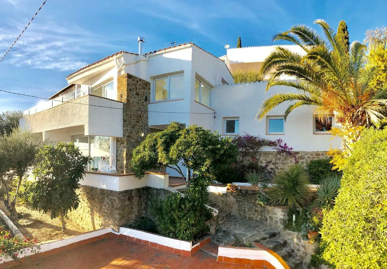 Holiday home Chalet Doble Almadraba Villa Roses
