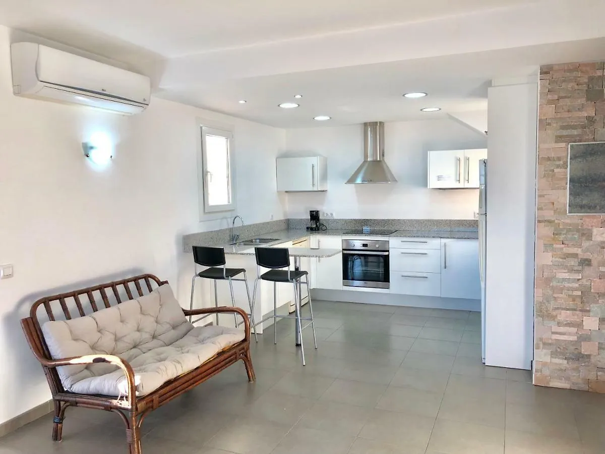 Chalet Doble Almadraba Villa Roses 0*,